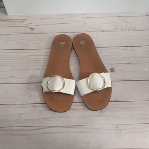 🌺🌺 White summer slippers by H&M🌸🌸